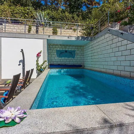 Tolle Mit Pool, Meerblick, 750 Meter Appartamento Crikvenica