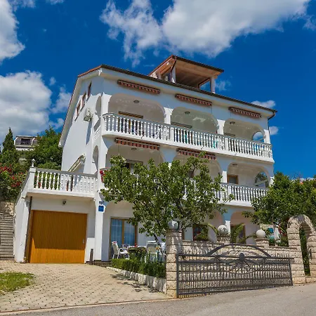 Tolle Mit Pool, Meerblick, 750 Meter Appartamento Crikvenica